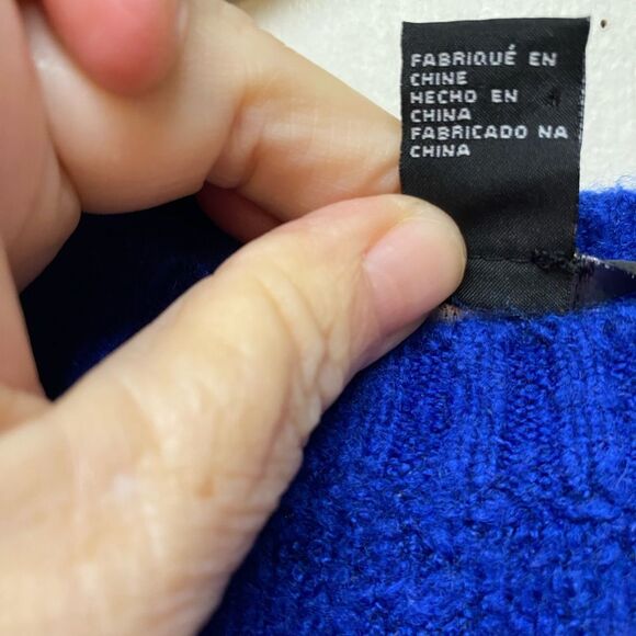 Forever 21 Blue Size M Cropped Sweater With Bows On Sleeves - Picture 4 of 4